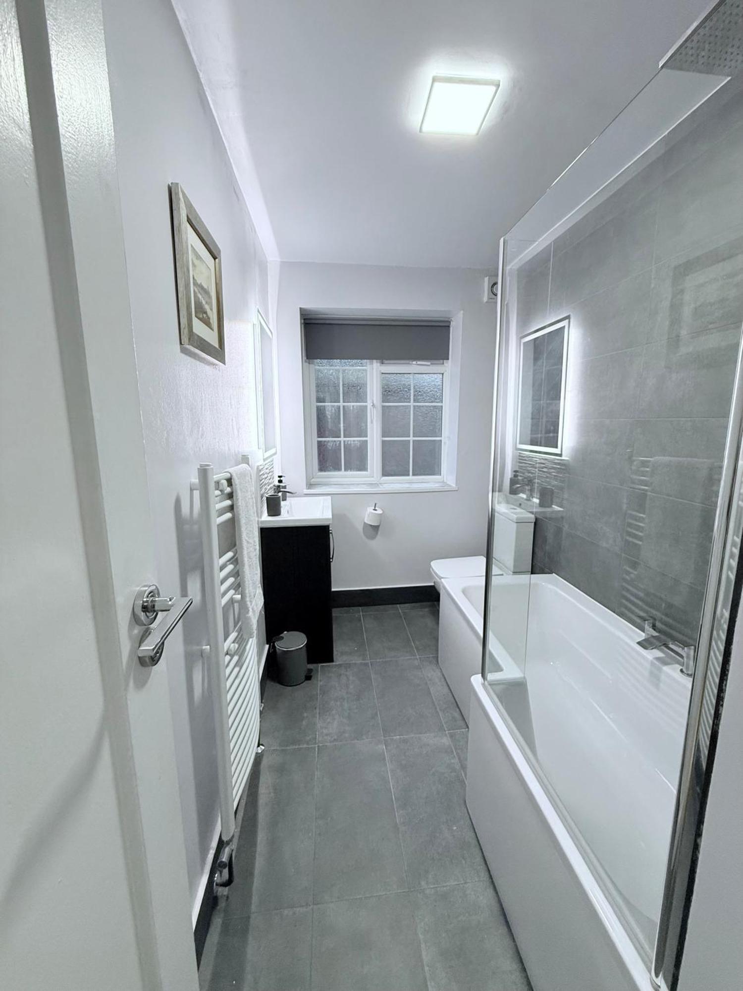 Staylondon - Sleeps 6 With Free Parking - Tourist, Concerts & Matches Londres Exterior foto